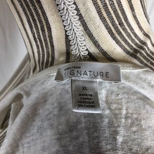 Nordstrom Tops - NWOT Nordstrom Signature White Blue Pinstripe Nordstrom Tops - NWOT Nordstrom Signature White Blue Pinstripe